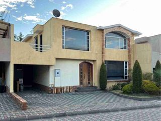 Departamento en venta con baja de precio en Alangasí