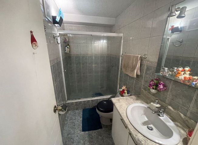 Apartamento en venta en Mariscal Sucre - Meer