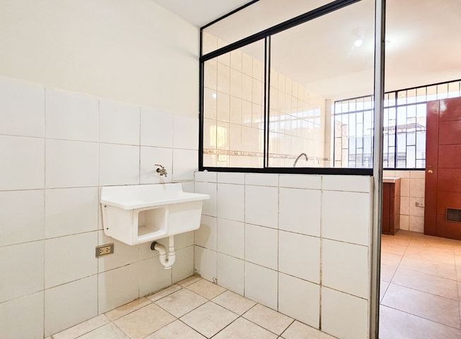 Departamento en Venta en Los Olivos - Widok 4