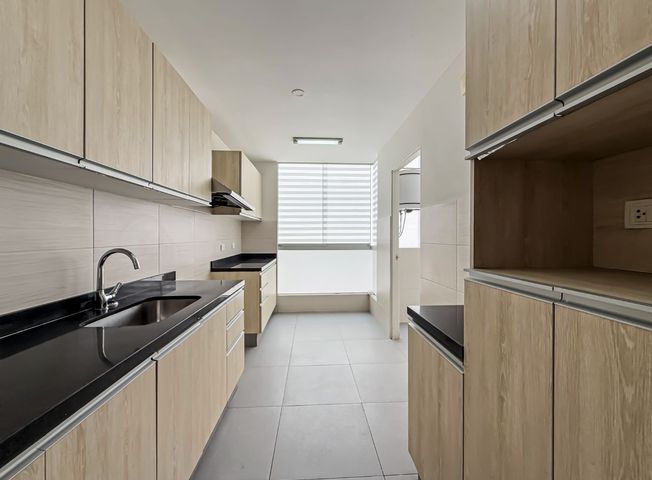 Departamento en Venta en Santiago de Surco - Więcej