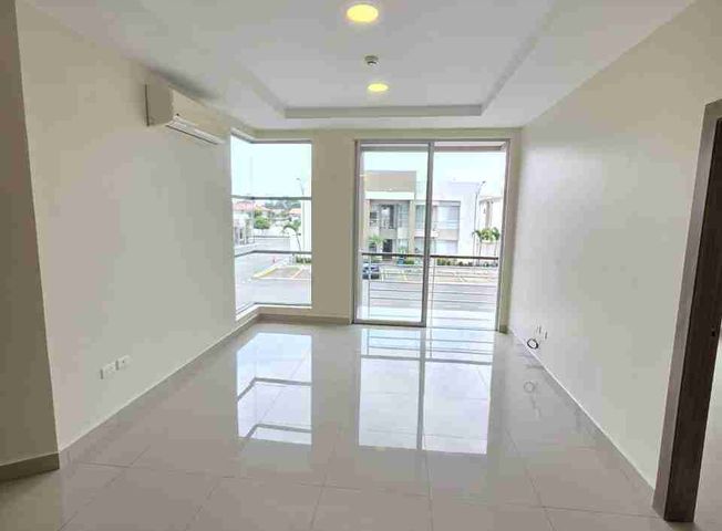 Apartamento en venta en Samborondon - Więcej