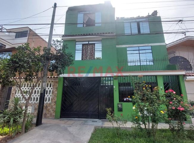 Casa en Venta en Comas - Mehr