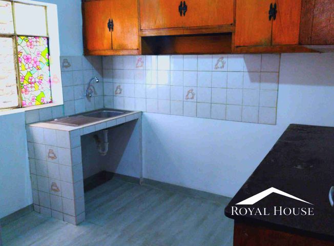 Casa en Venta en Lima Cercado - Więcej