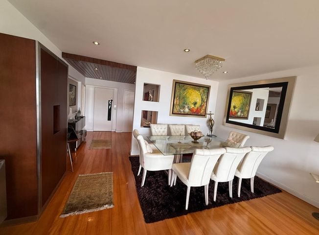 Departamento en Venta en Country Club - Więcej