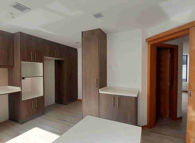 Apartamento en venta en El Condado – další