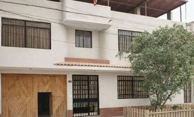 Casa en Venta en Ate - Widok 2
