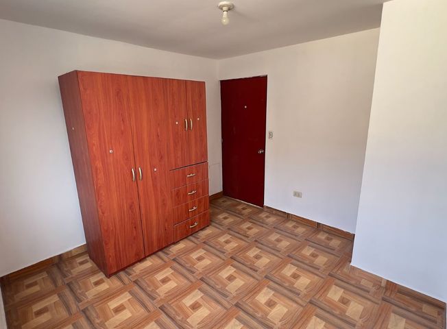 Casa en Venta en Ate - Więcej