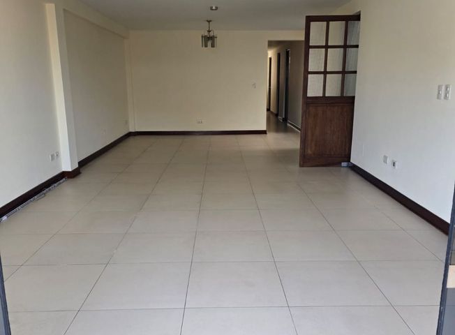 Departamento en Venta en Santiago de Surco - Ansicht 6