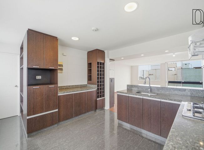 Departamento en Venta en Santiago de Surco - Więcej