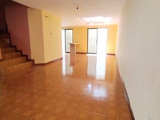 Casa en Venta en Monay – další