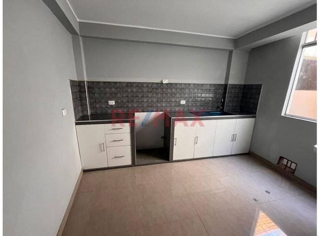 Departamento en Venta en Comas - Więcej