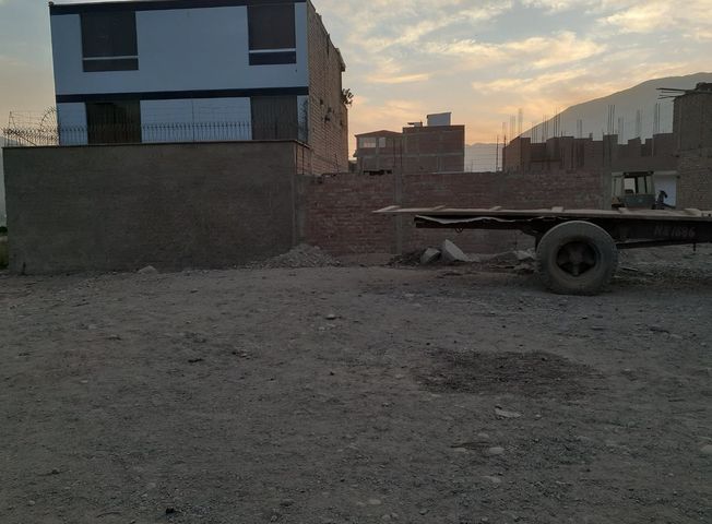Terreno en Venta en Lurigancho - Altro