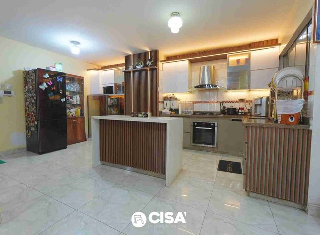 Casa en Venta en San Juan de Miraflores - Więcej
