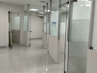 Oficina en Venta en San Isidro - Więcej