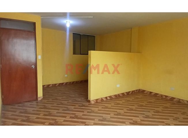 Casa en Venta en Carabayllo - Więcej