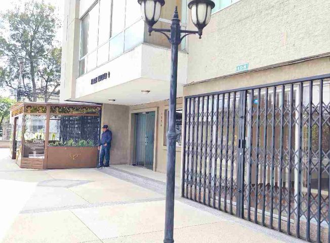 Apartamento en venta en La Mariscal - Widok 2