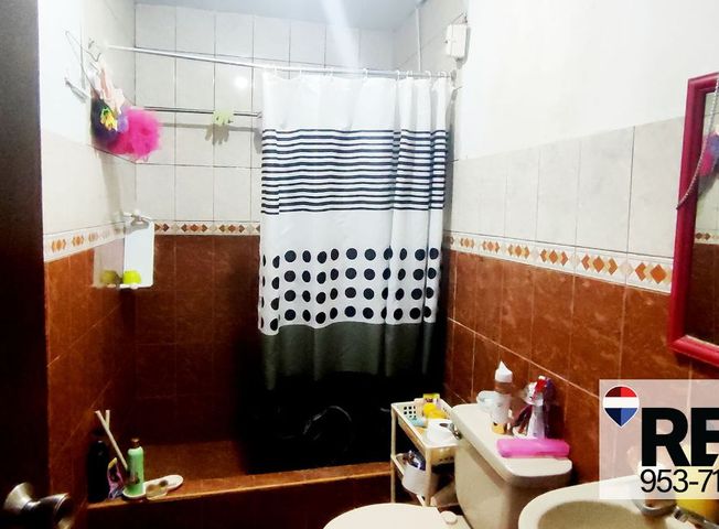 Casa en Venta en San Juan de Miraflores - Więcej