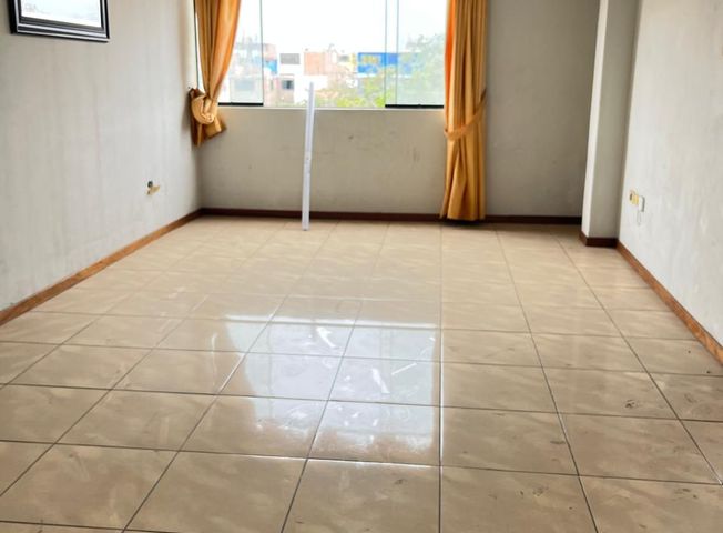 Departamento en Venta en Los Olivos - Więcej