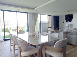 Casa en Alquiler en Monteserrin