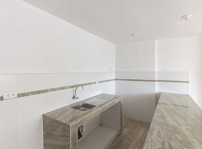 Departamento en Venta en Los Olivos - Widok 4