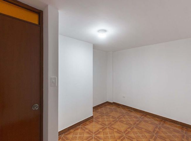 Departamento en Venta en Los Olivos - Więcej