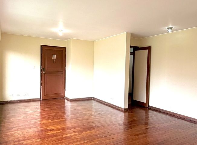 Departamento en Venta en La Molina - Więcej