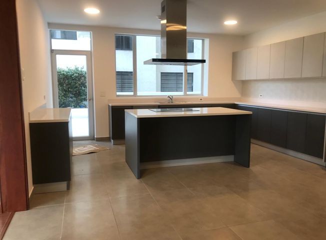 Apartamento en venta en Gonzalez Suarez - Aanzicht 3