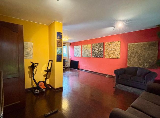Casa en Venta en Miraflores - Więcej