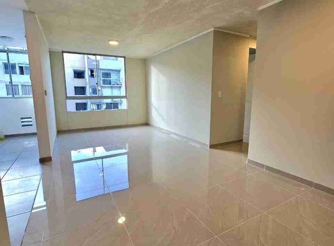 Departamento en Venta en El Agustino - Ansicht 4