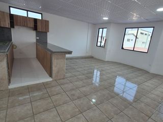 Departamento en alquiler con baja de precio en Garzota