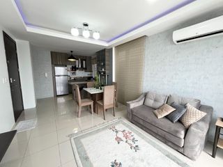 Departamento en alquiler con baja de precio en Via A La Costa