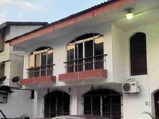 Apartamento en Venta en Urdesa