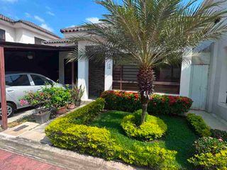 Casa en Venta en Via A La Costa