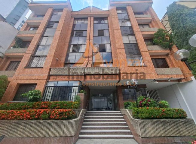 Apartamento en arriendo en Comuna 12 Cabecera del Llano