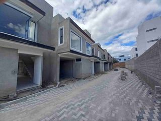 Casa en Venta en Tumbaco