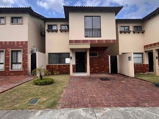 Casa en Venta en Via A La Costa