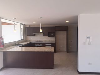 Departamento en alquiler con baja de precio en Tumbaco