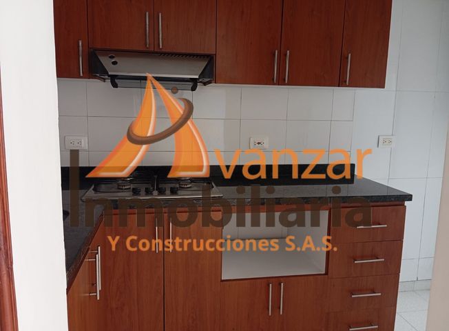 Apartamento en arriendo en Comuna 12 Cabecera del Llano
