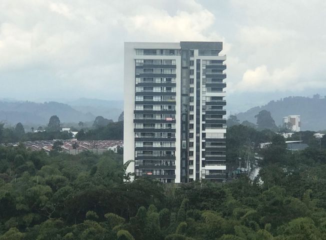 Apartamento en arriendo en La Avenida Centenario
