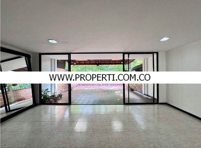 Casa en arriendo en Envigado