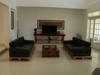 Foto 9 de AMPLIA CASA EN VENTA O ALQUILER  CON PISCINA- LOMA BLANCA - PIURA