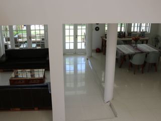 Foto 12 de AMPLIA CASA EN VENTA O ALQUILER  CON PISCINA- LOMA BLANCA - PIURA
