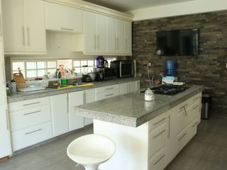 Foto 16 de AMPLIA CASA EN VENTA O ALQUILER  CON PISCINA- LOMA BLANCA - PIURA