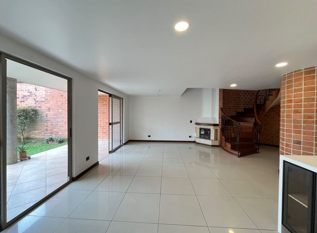 Casa en arriendo en Mesa