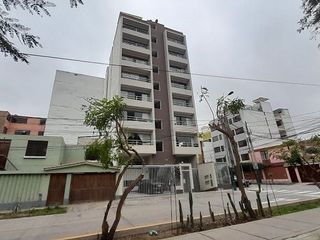 LINDO Y FUNCIONAL DEPARTAMENTO FRENTE A PARQUE EN LA CALERA DE LA MERCED - 3D / 2B / NEGOCIABLE1 EST.
