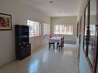 ID1043333 Alquiler De Casa De Dos Pisos - Jpinedo
