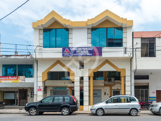 Edificio adecuado para Clínica en Alquiler en Centro de Machala