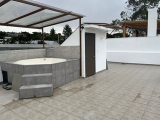 Renta Casa Moderna en Nayón Central