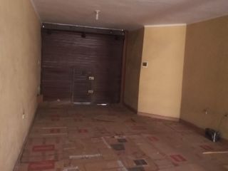 Foto 9 de EXCELENTE LOCAL  COMERCIAL  Y/O INDUSTRIAL EN GAMARRA, PRECIO NEGOCIABLE.