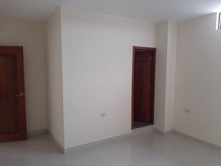 Foto 16 de DEPARTAMENTO GRANDE HERMOSO EN ESMERLDAS4 DOMITORIOS DUPLEX, GARAGE. BOMBA,CISTERNNA, SALA, COMEDOR, FAMILIA MODERNA